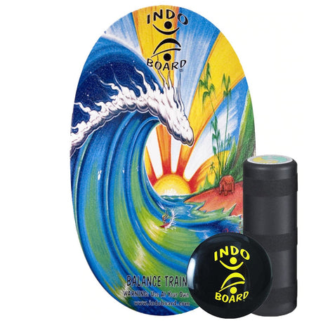 Indo Board Original balansbräda (Bamboo Beach design) med tropiskt motiv av solnedgång och stor våg, komplett med rulle och IndoFLO Balance Cushion