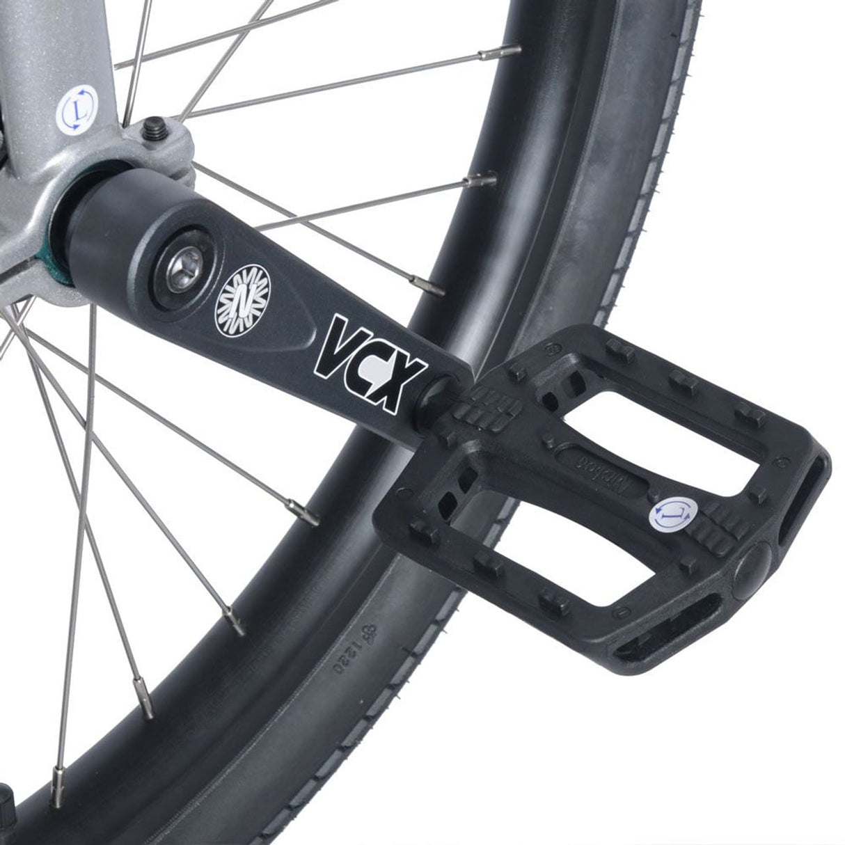 Svart plastpedal till Nimbus 24 tums enhjuling – standardpedal för cykling