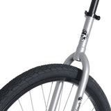 Lätt ram designad för långa sträckor på Trainer 29 road enhjulin