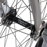 Detaljbild på navet för snabb road enhjuling Trainer 32 tum