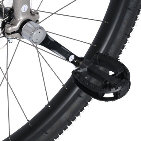 Greppvänliga svarta plastpedaler på Trainer 32 road enhjuling – lämpliga för landsvägscykling
