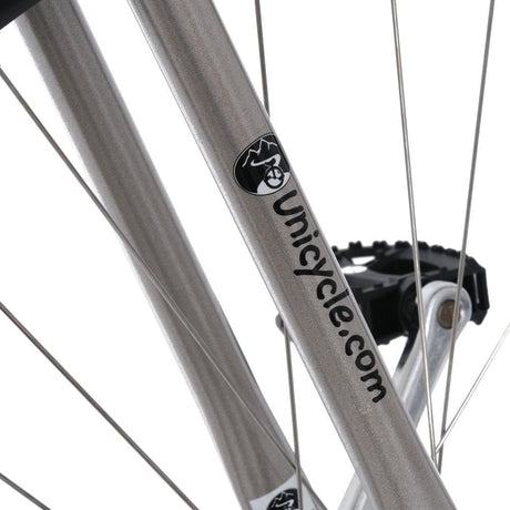 Lätt ram designad för långa sträckor på Trainer 32 road enhjuling