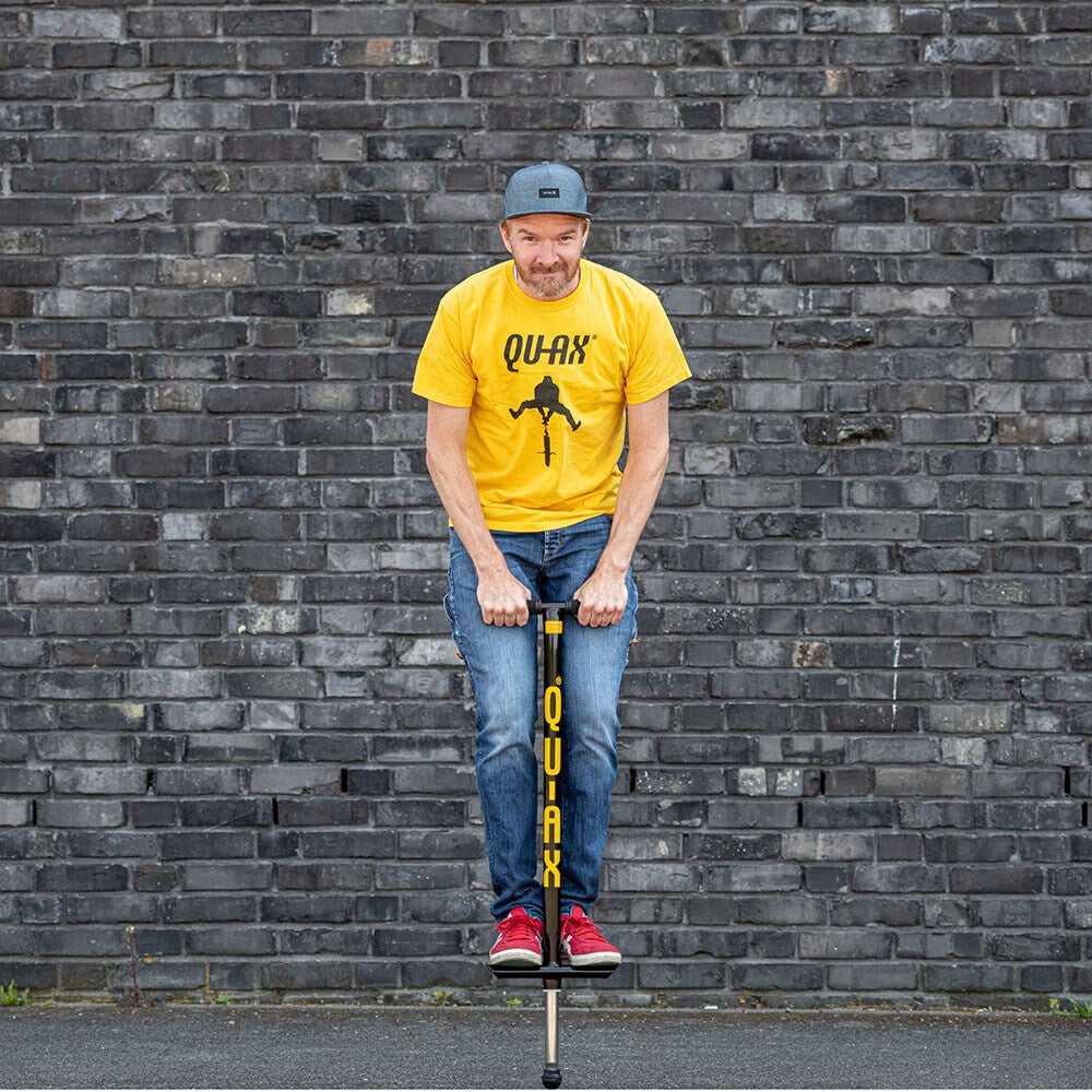 Qu-Ax hoppstylta (pogostick) för vuxna med vikt 55–80 kg – robust för avancerad hoppning