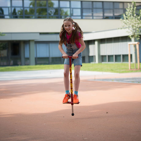 Qu-Ax hoppstylta (pogostick) för barn med vikt mellan 20–30 kg – tålig lekutrustning