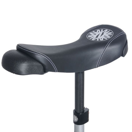 Ergonomisk sadel (Nimbus) med handtag och förstärkt material på Nimbus II 26" enhjuling